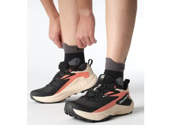 Salomon Genesis GTX Damenlaufchuhe Black/Tender