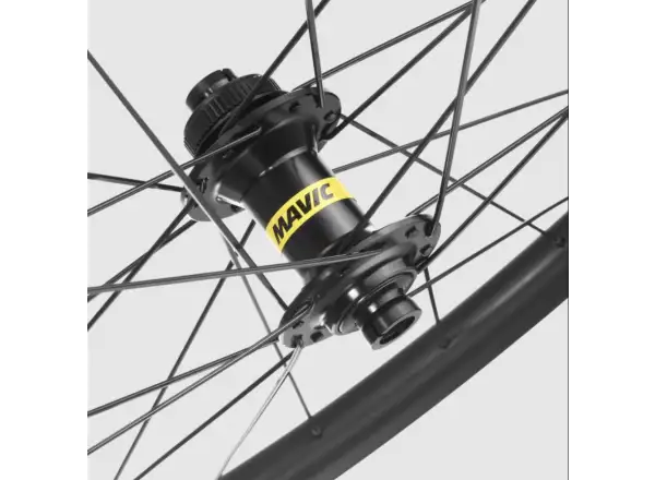 Mavic Cosmic S 42 Disc CL, ein Paar eingespeichte Räder mit Shimano-11-Gang