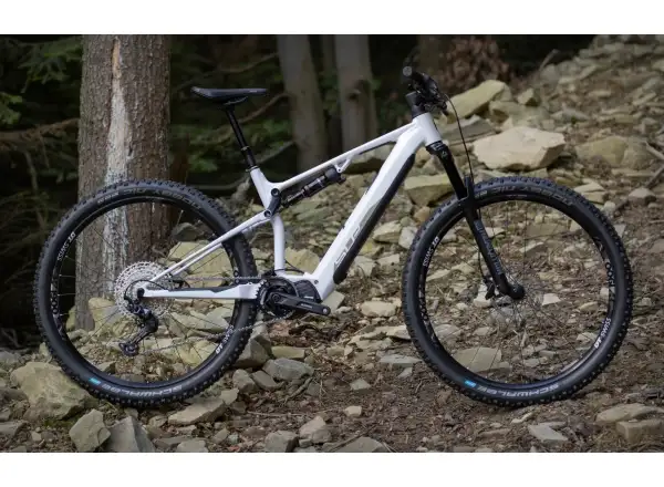 Superior eXF 9039 vollgefedertes Elektrofahrrad Gloss White/Chrome Silver