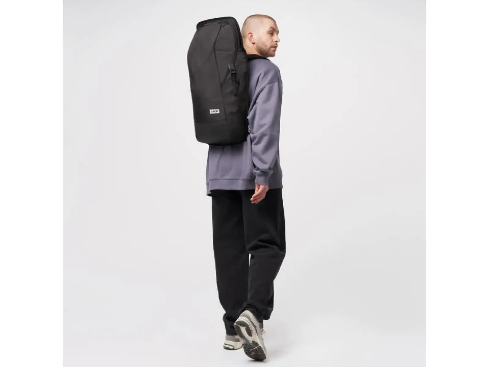 Aevor Daypack Proof Rucksack 28 l schwarz
