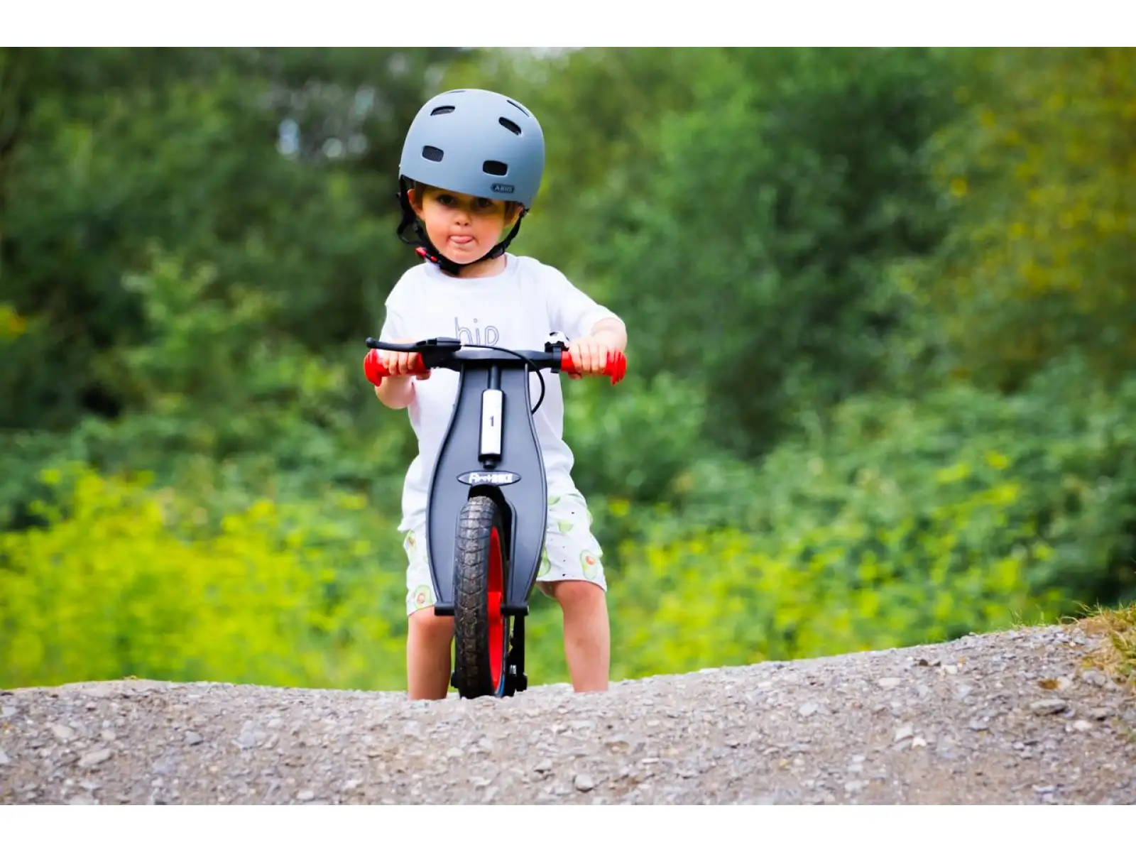 First Bike BASIC LIGHT BLUE Kinderlaufrad ohne Bremse