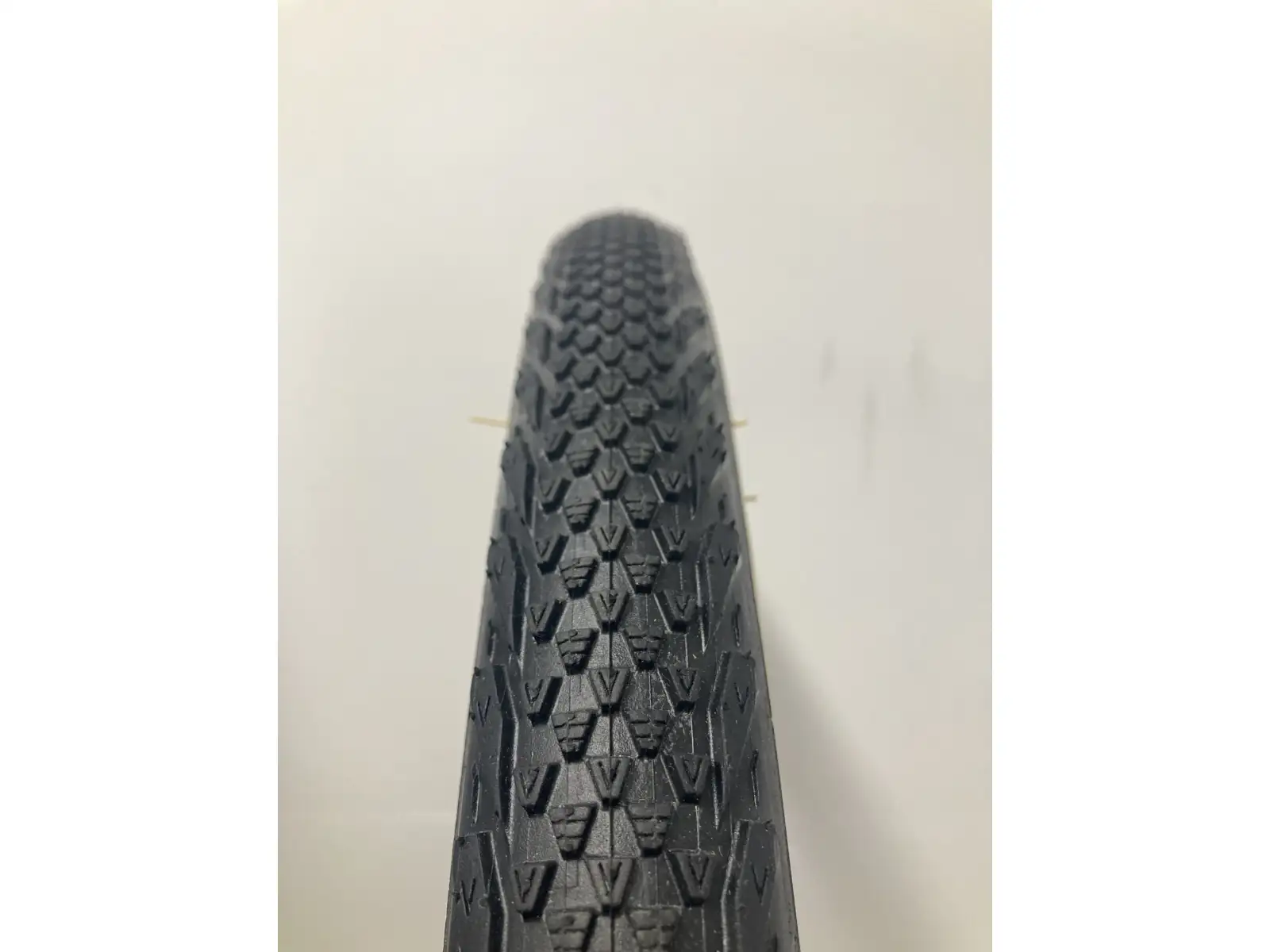 Veetire Rail 24x1,5" MPC TR Reifen Draht black/cream - vom Fahrrad