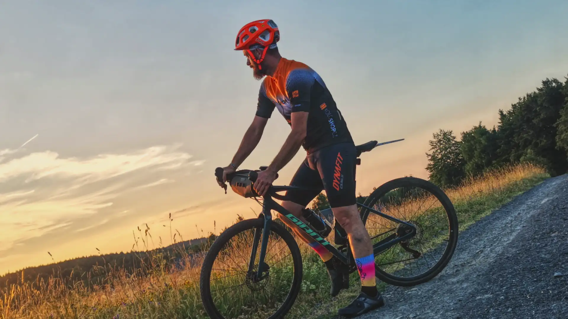Womit fährt Koloshop? Botschafter David auf dem Gravelbike Giant Revolt 1