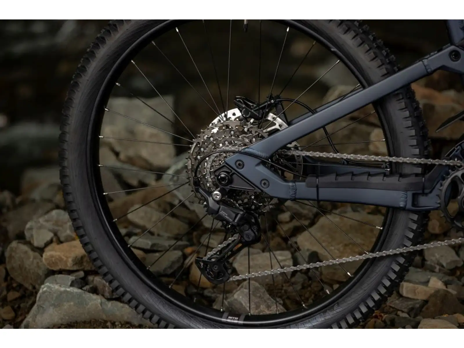 Rock Machine Whizz FS I 50 Mountainbike Matte Milliardär Blau.