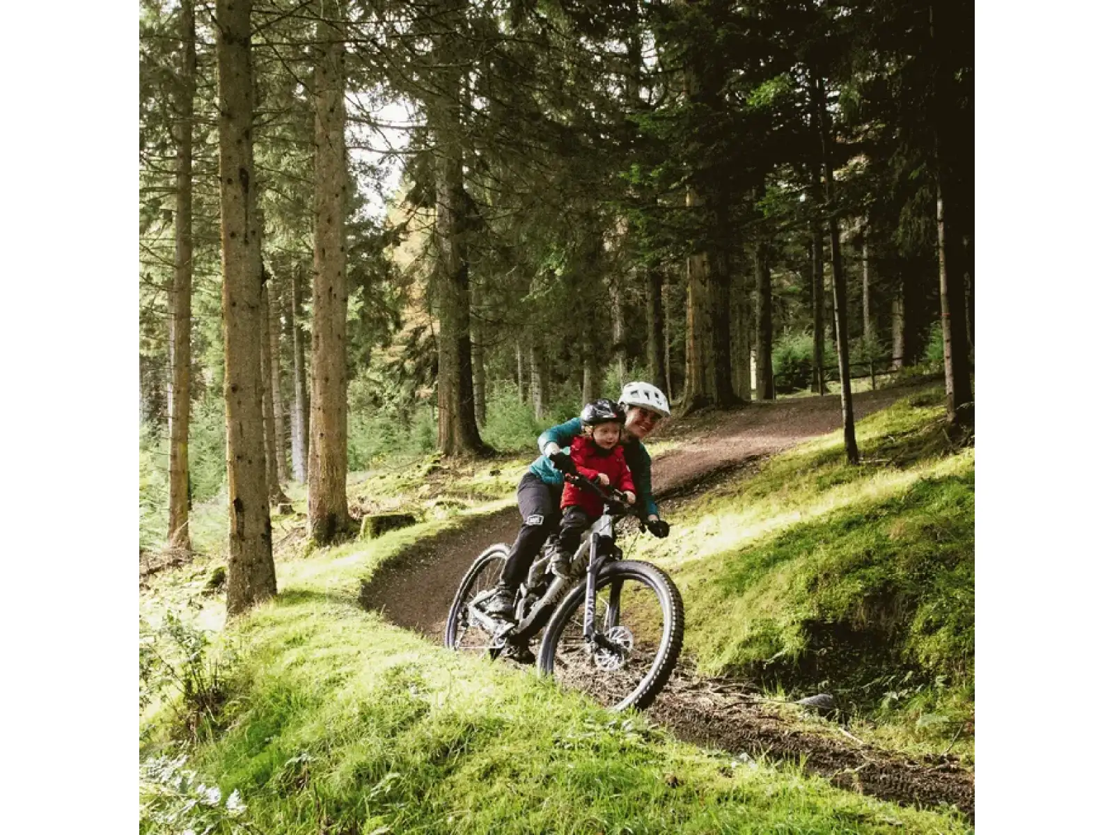 Kids Ride Shotgun MTB Sitz und Lenker am Rahmen schwarz
