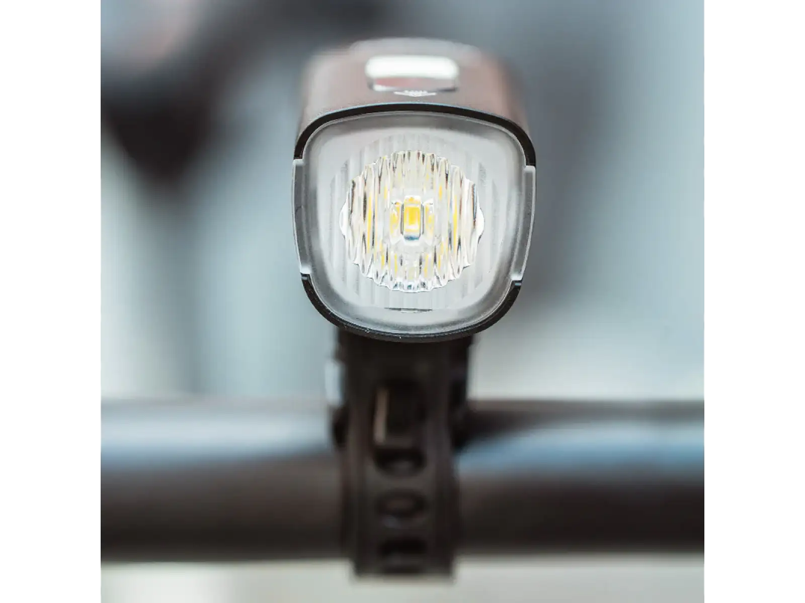 Ravemen K450 Frontlicht schwarz