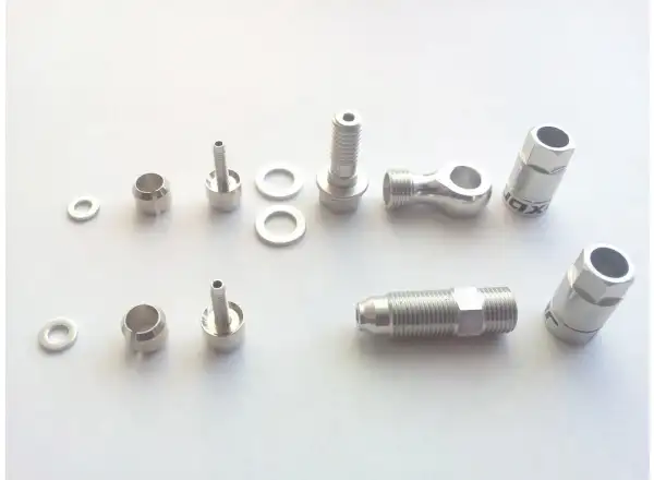 Quaxar Banjo-Set für hydraulische Bremsleitungen.