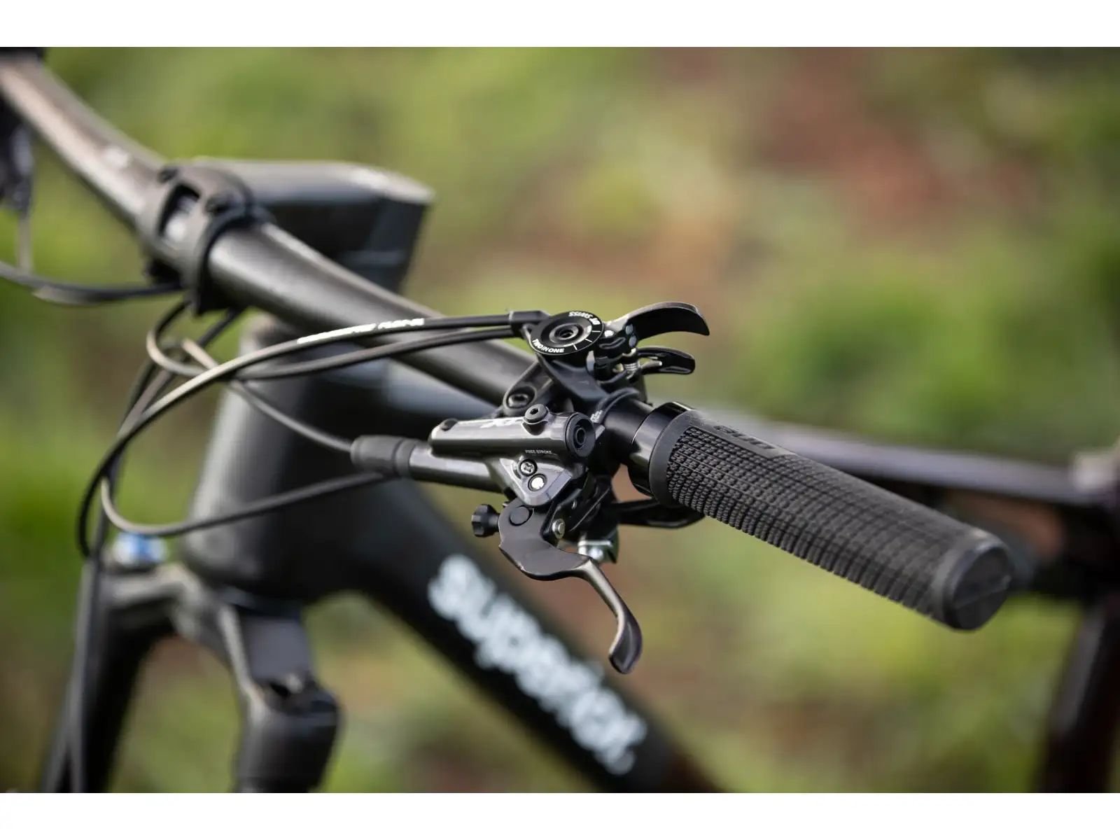 Superior XF 9.5 Team Mountainbike in Gloss Rot Carbon/Schwarz