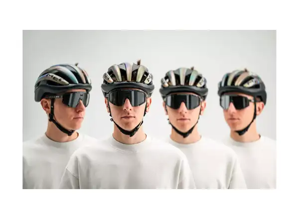 Fahrradhelm MET Trenta 3K Carbon MIPS Tadej Pogačar Edition II