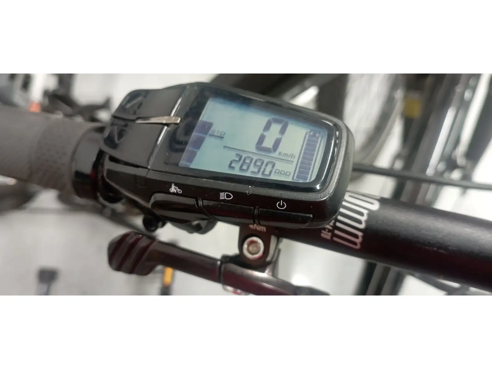 Haibike AllMtn 6 CRB Grey/Red vollgefedertes Elektrofahrrad aus VERLEIH