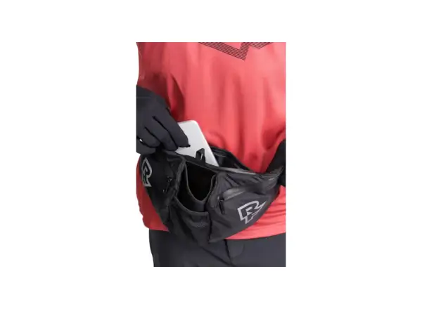 Race Face Stash Quick Rip Bag Hüfttasche in Holzkohlefarbe