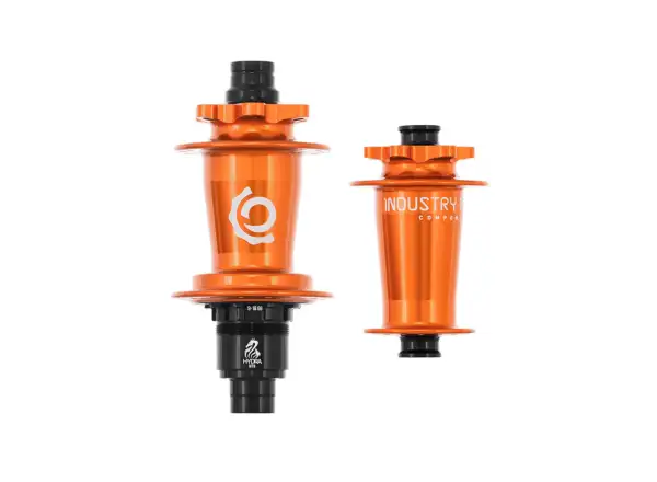 Industry Nine ISO 6B Hydra Classic Boost Naben-Set mit 32 Löchern in Orange und XD-Option.
