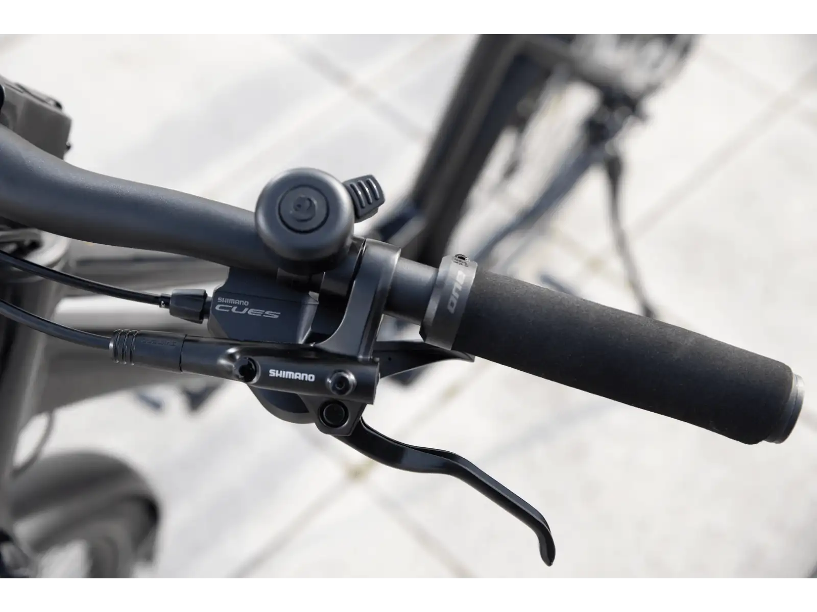 Superior Blox 6.7 T MS Stadtfahrrad Gloss Metallic Black
