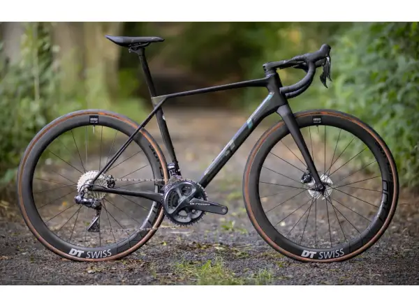 Superior X-Road Team Issue R Straßenrad Matte Black/Stealth Chrome