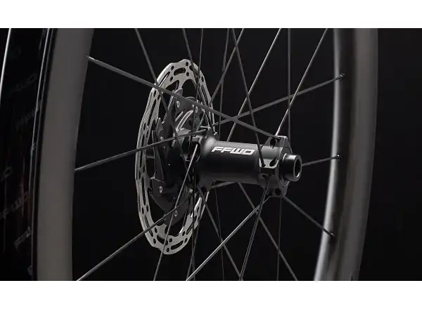 FFWD FALCON + RYOT77 Shimano 11/12sp Laufräder