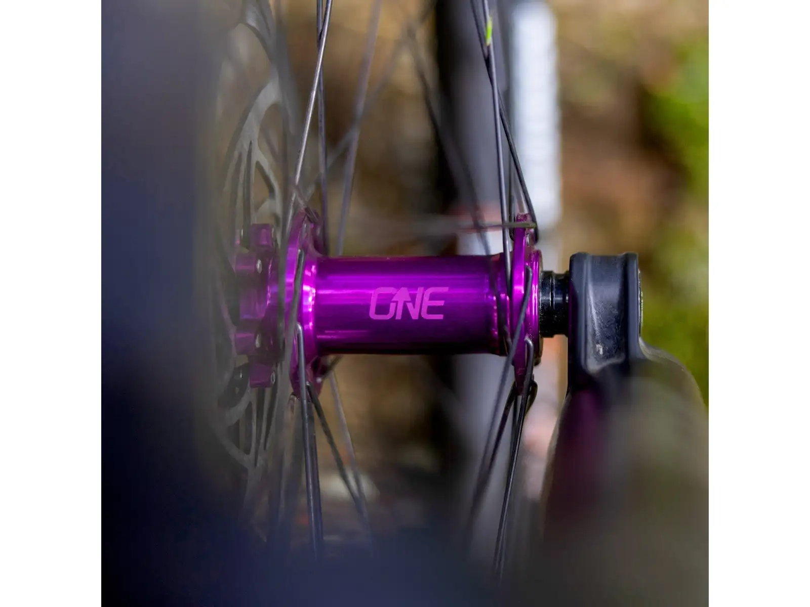 OneUp Vorderradnabe 110x15 32 Löcher violett