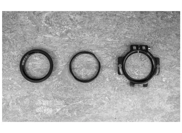 Muc-Off Kurbel-Vorspannring für silberne Kurbeln.