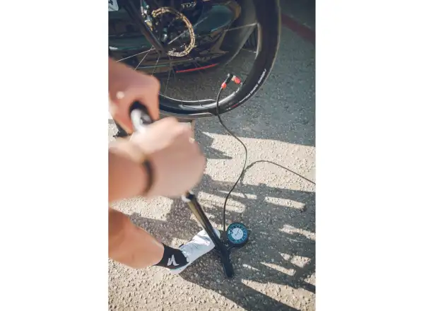 Lezyne CNC Floor Drive 3.5 Pumpe Silver Gloss