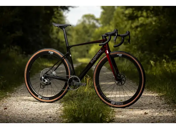 Superior XR 9.9 GR Gravelrad Matte Carbon/Gloss Red