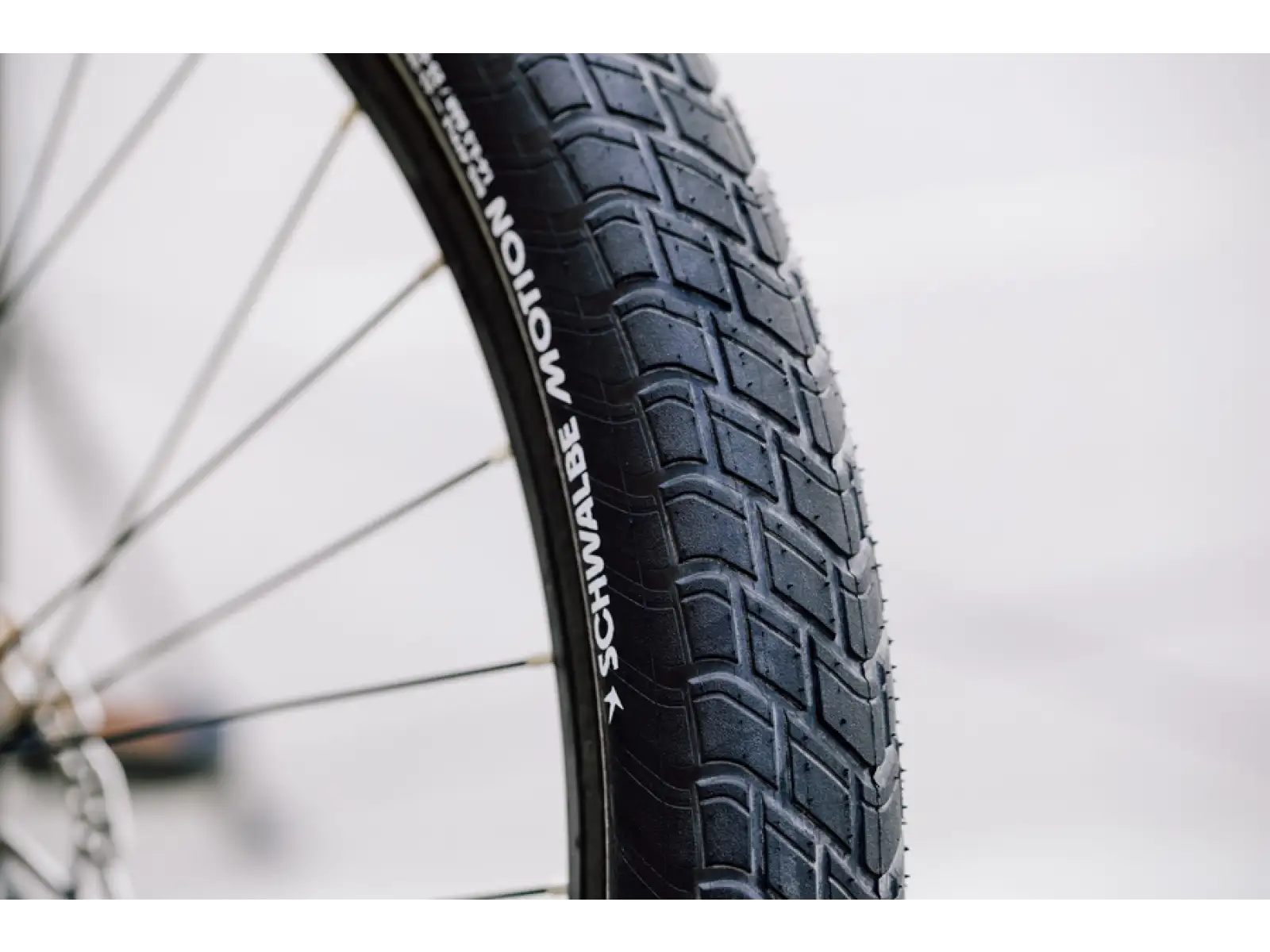 Schwalbe Motion Big Apple E-25 12" Kinderreifen Black Reflex