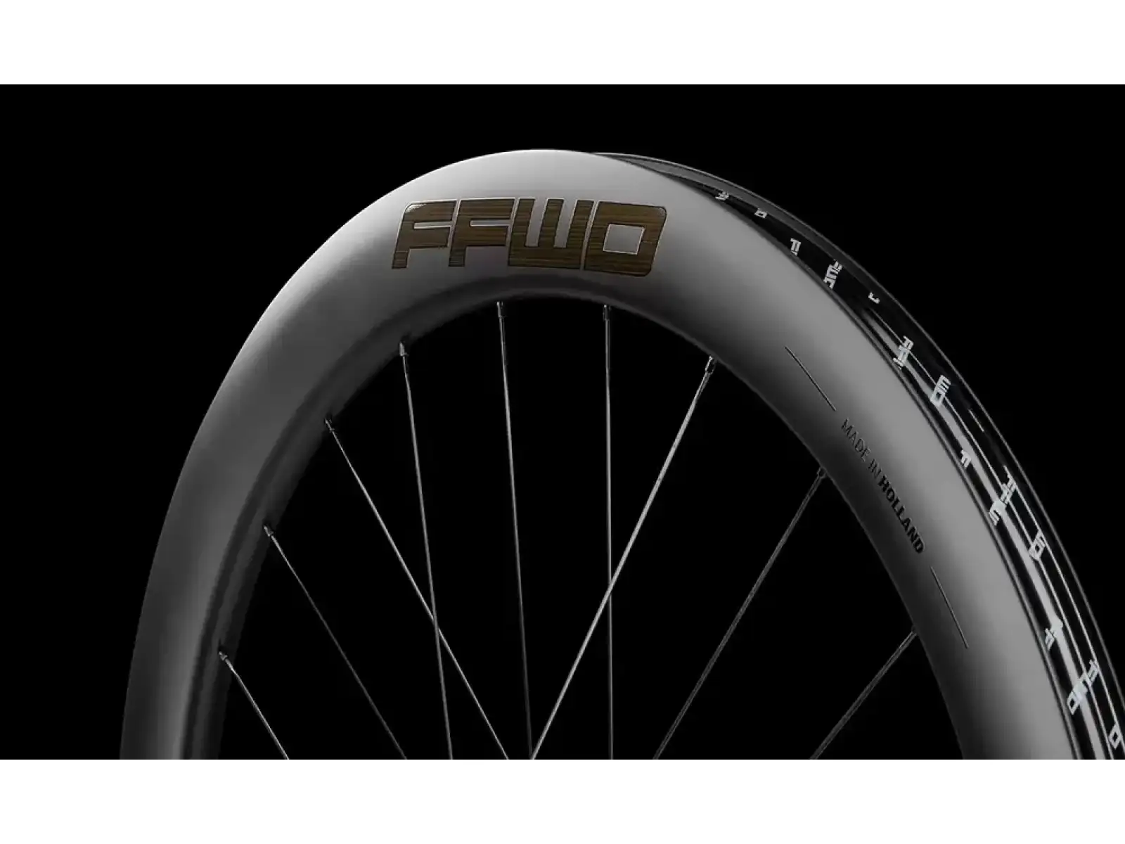 FFWD RYOT55 V2 DT240 2:1 EXP Rennlaufradsatz
