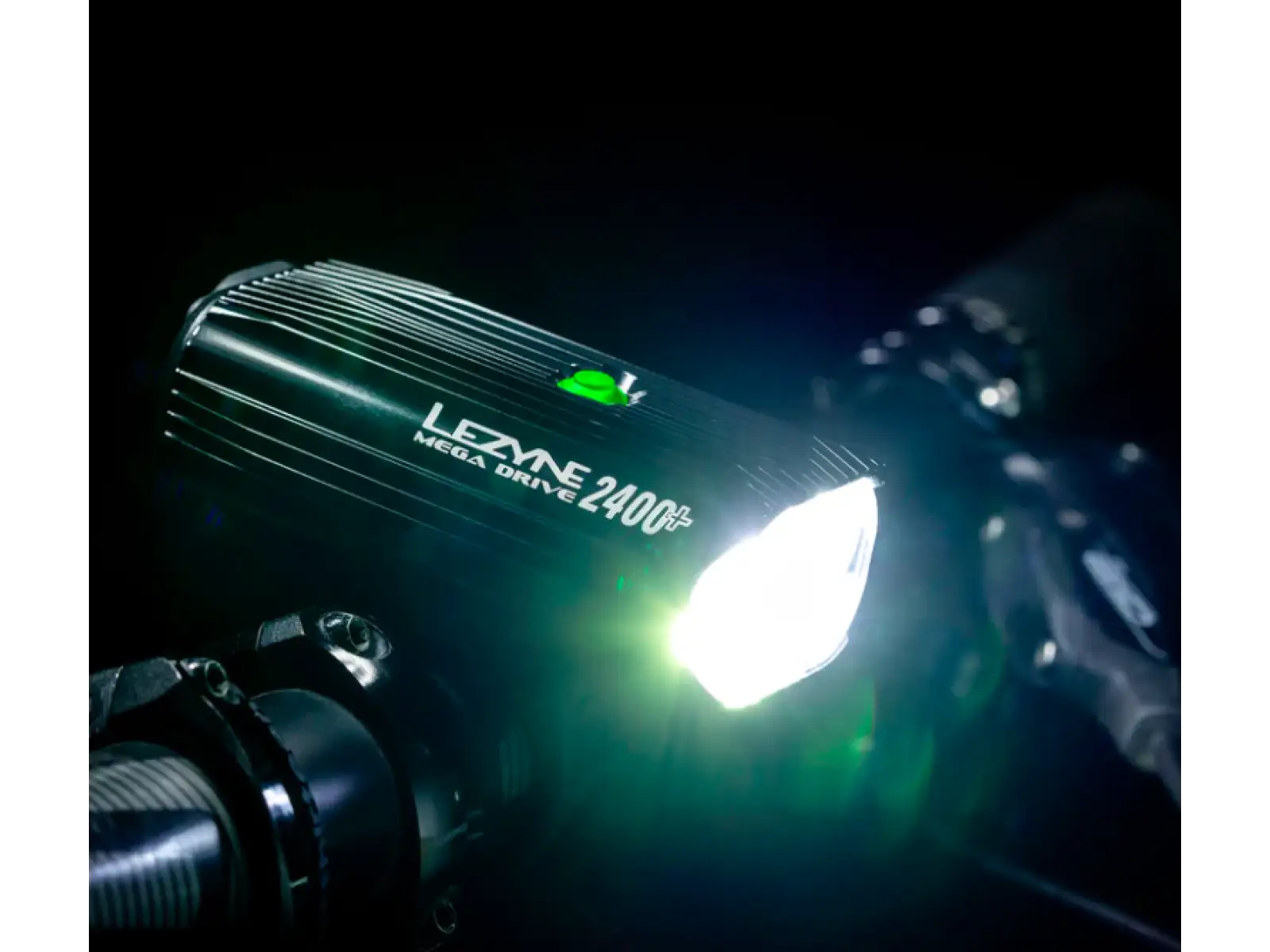 Lezyne Mega Drive 2400+ Loaded Kit Beleuchtungsset