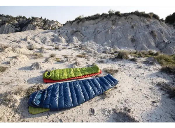 Pinguin Lava 350 Schlafsack 195 cm grün links