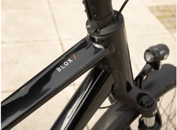 Superior Blox 6.7 T Stadtfahrrad Gloss Metallic Black