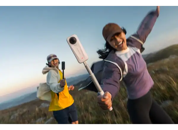 Insta360 X4 Air Kamera Starter Bundle weiß