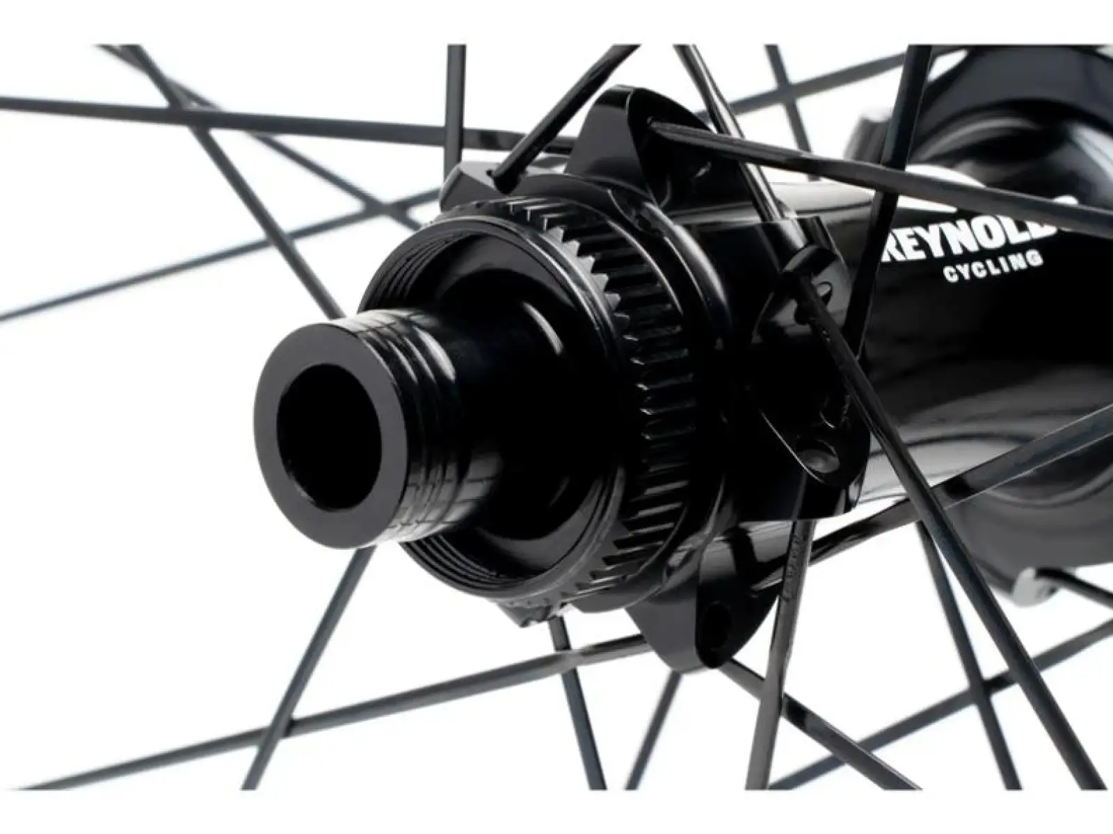 Die Reynolds Blacklabel 309/289 XC 29" Laufräder mit Shimano Micro Spline Nuss, 24/28 Speichen und einer Einbaubreite von 148 mm.