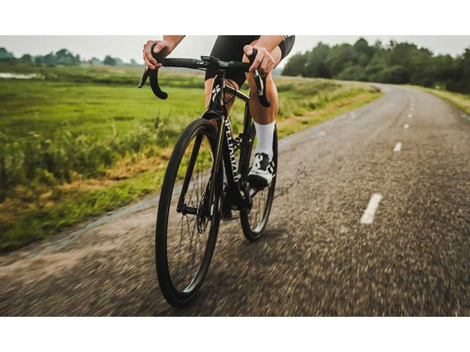 FFWD Outride geflochtene Gravel-Räder, DT Swiss 350 Naben Matt Black
