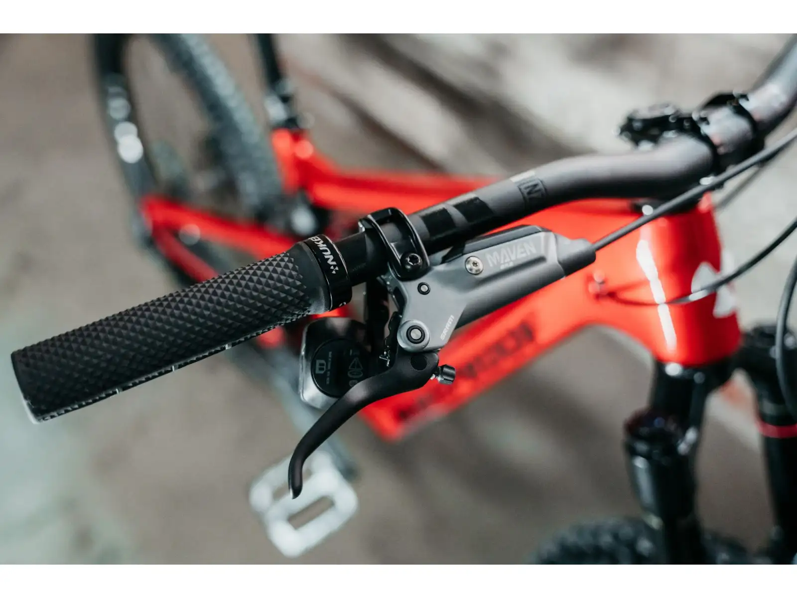 Nukeproof Reactor Carbon Pro 290 T-GX vollgefedertes Fahrrad Red