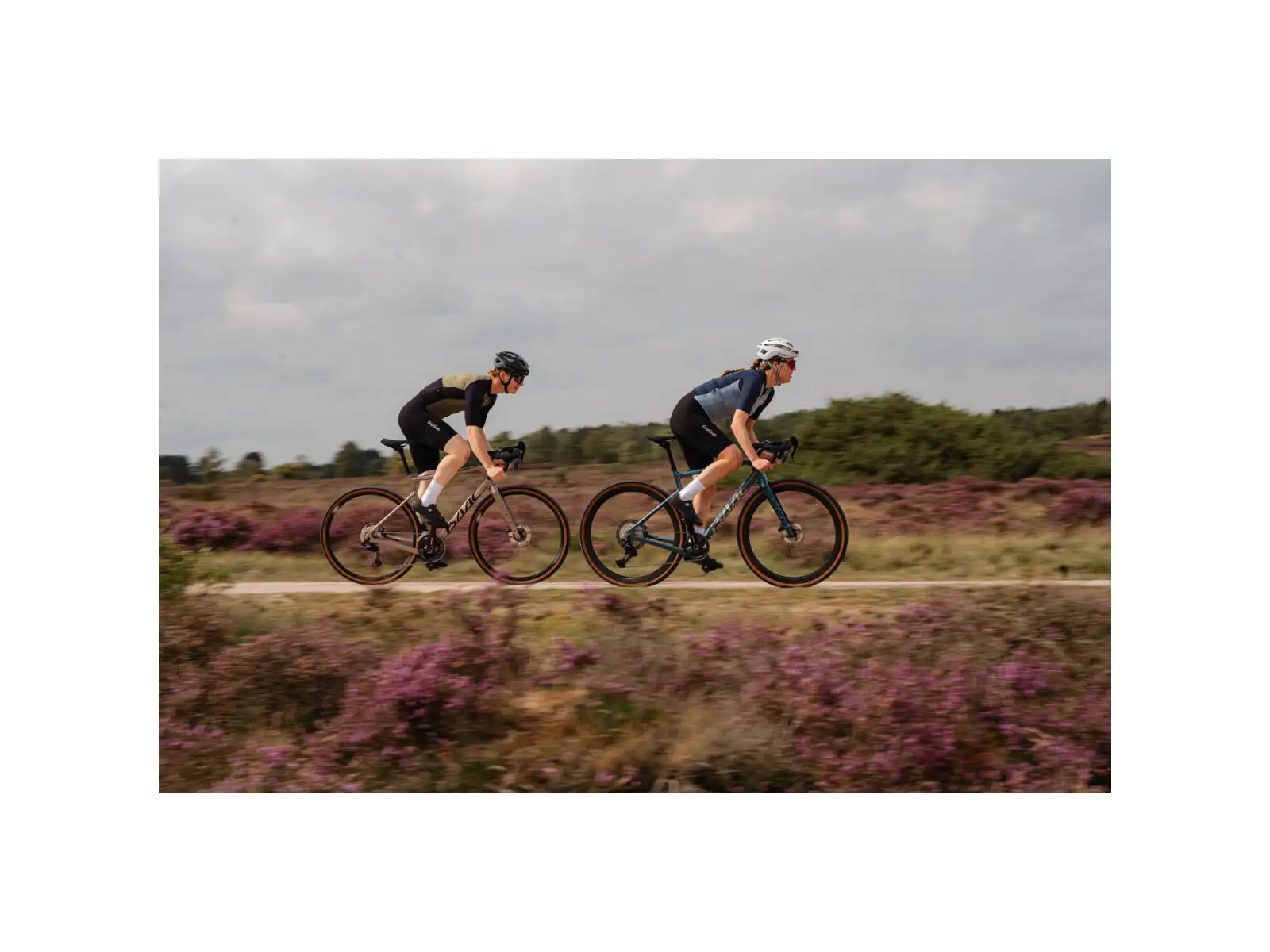 Isaac Torus Xplore GRX825 Di2 2x12 Gravelbike Blast Bronze