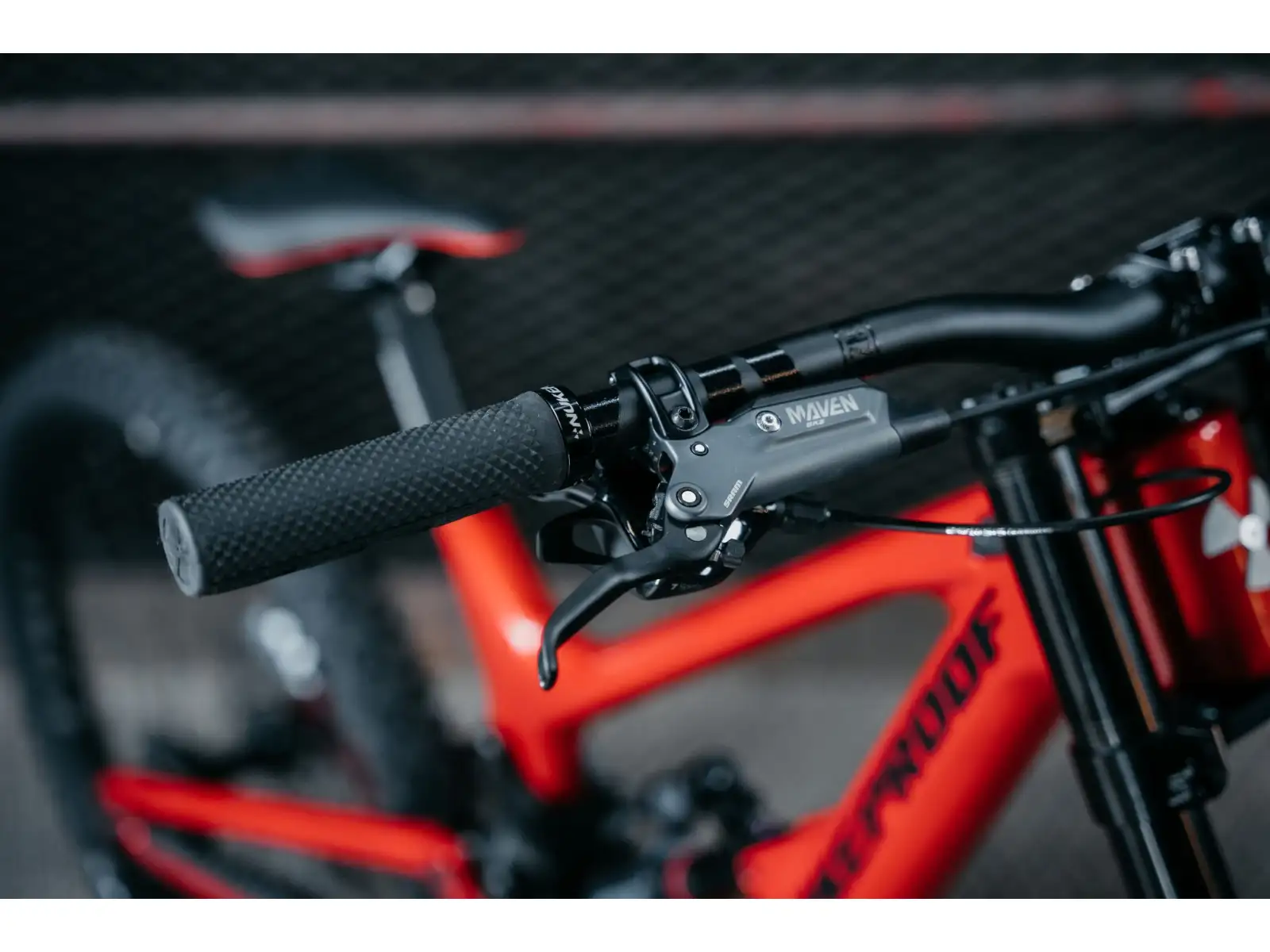 Nukeproof Dissent Carbon Pro 297 GX DH7 Downhill-Fahrrad Red