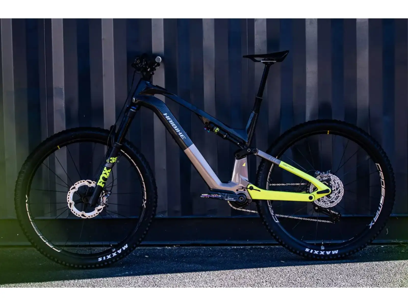 Haibike Lyke CF 11 430Wh vollgefedertes E-Bike Carbon/Sand/Lime Gloss