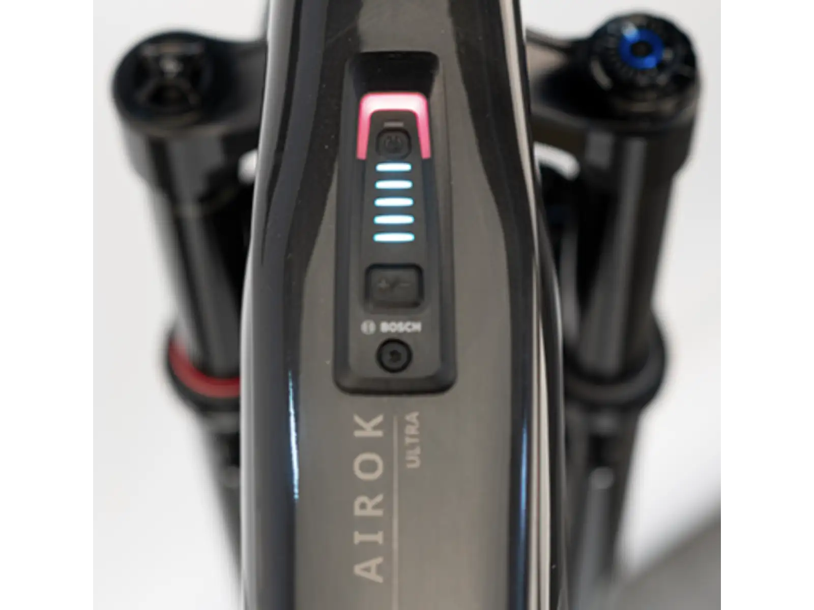Raymon Airok Ultra E-Bike Carbon Stealth/Iridescent