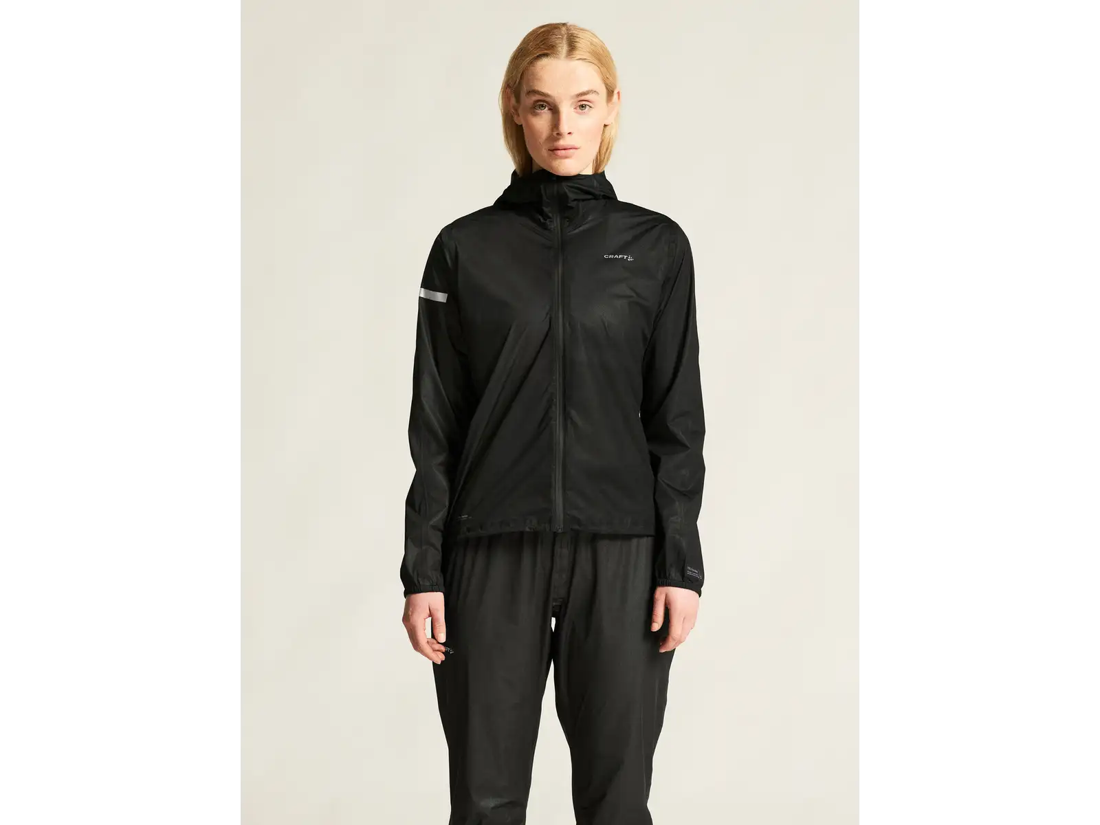 CRAFT PRO Hydro Lightweight Damen Laufjackeschwarz