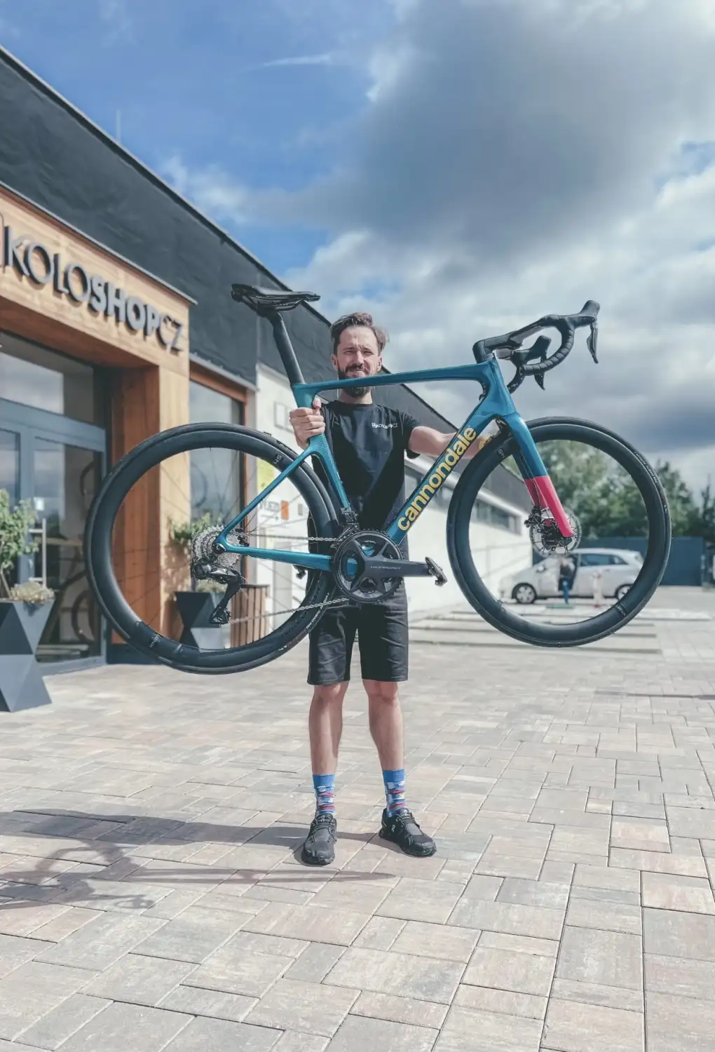 Worauf fährt Koloshop? Karel auf dem Cannondale SuperSix EVO Carbon 2.