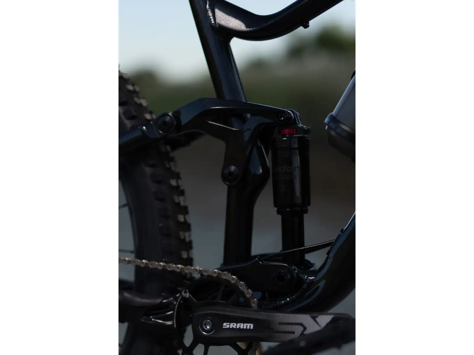 Giant Stance 29 1 vollgefedertes Fahrrad Metallic Black
