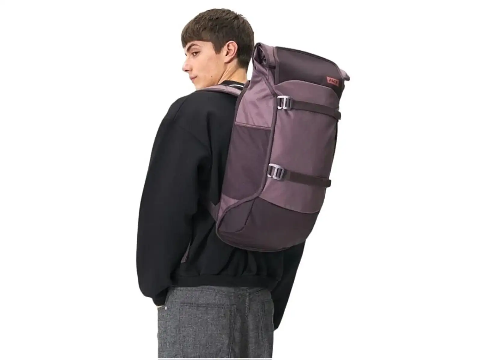 Aevor Trip Pack Rucksack 33 l Oxy Purple