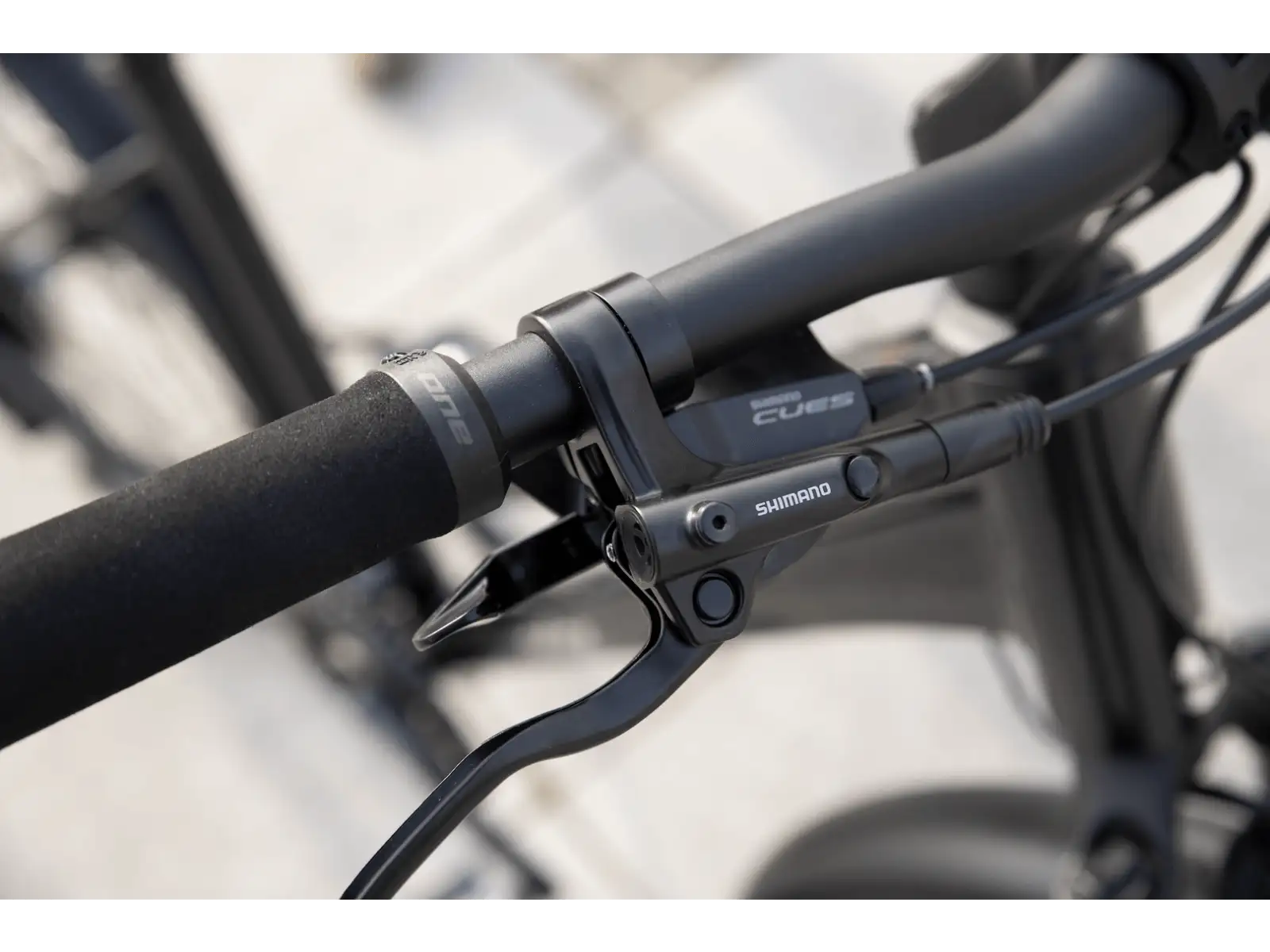 Superior Blox 6.7 T MS Stadtfahrrad Gloss Metallic Black