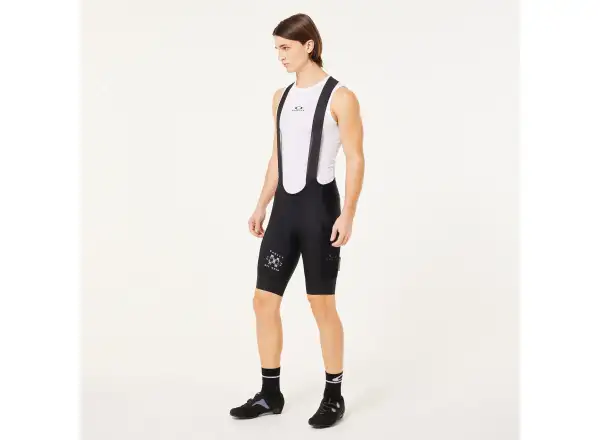 Oakley Off Grid Cargo Bib Short 2.0 Herren Fahrradshorts Blackout