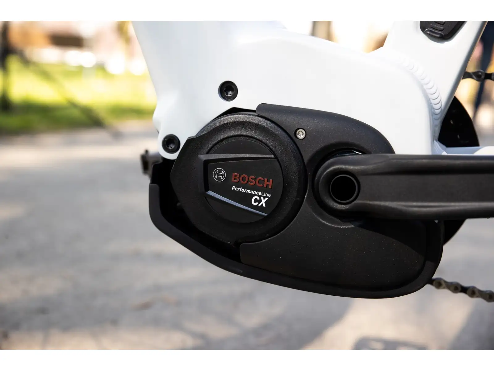 Rock Machine eRokk B70T Elektrofahrrad mit tiefem Einstieg – Matte Limerock Grey
