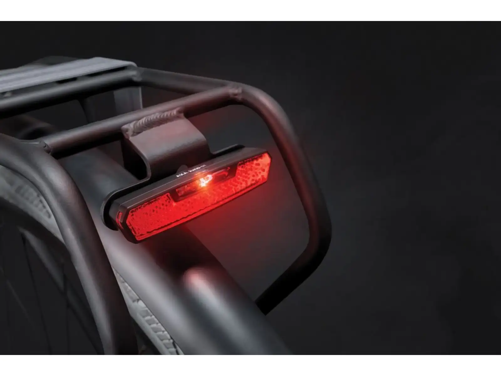 AXA Juno Dynamo Steady Licht 80 mm