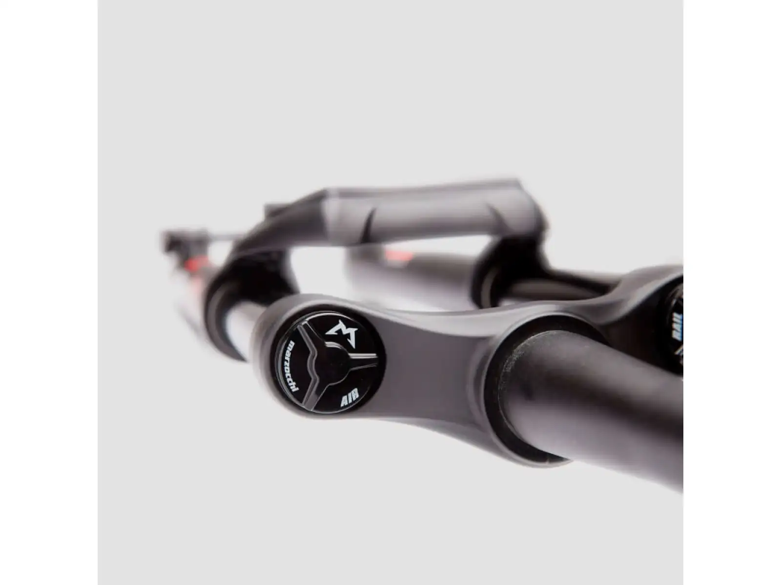 Marzocchi Bomber Z2 29" Fully Suspended Fork 120 mm Boost 44 mm Rake Red