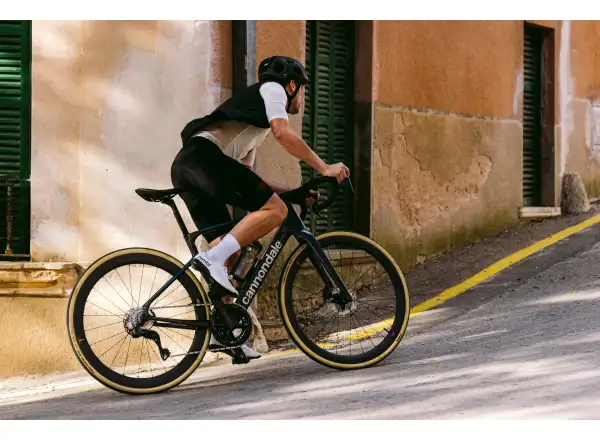 Cannondale Synapse Carbon 1 – Rennrad in edlem Tungsten Blue