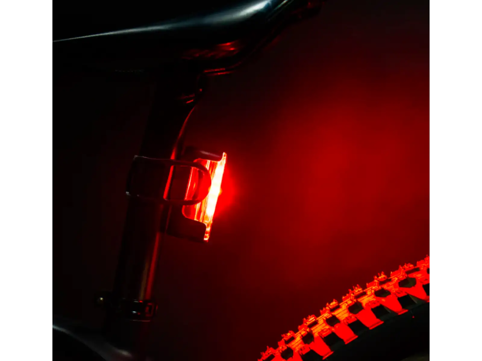 Lezyne Strip Drive 300+ Rücklicht Schwarz