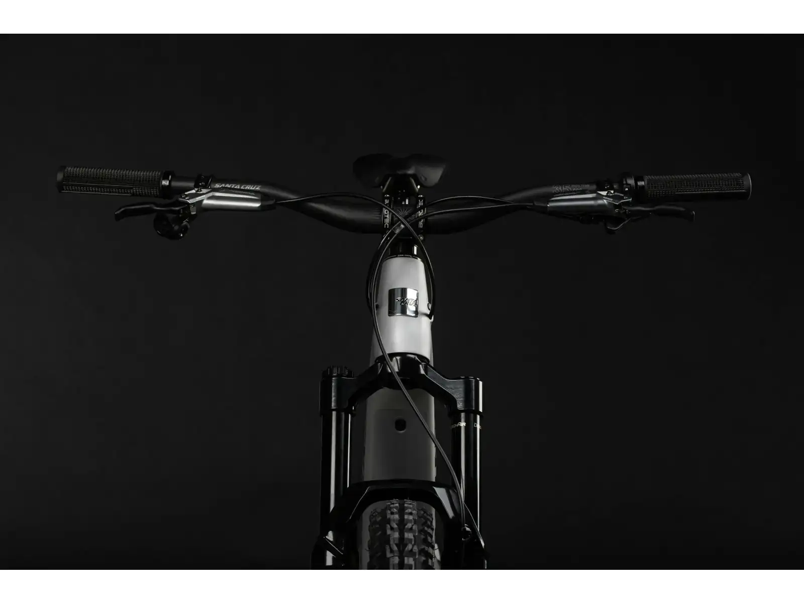 Santa Cruz Heckler SL 1 C R CH Vollgefedertes E-Bike Matte Silver