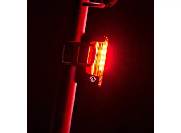 Lezyne Strip Pro Ai Allert 400+ Rücklicht