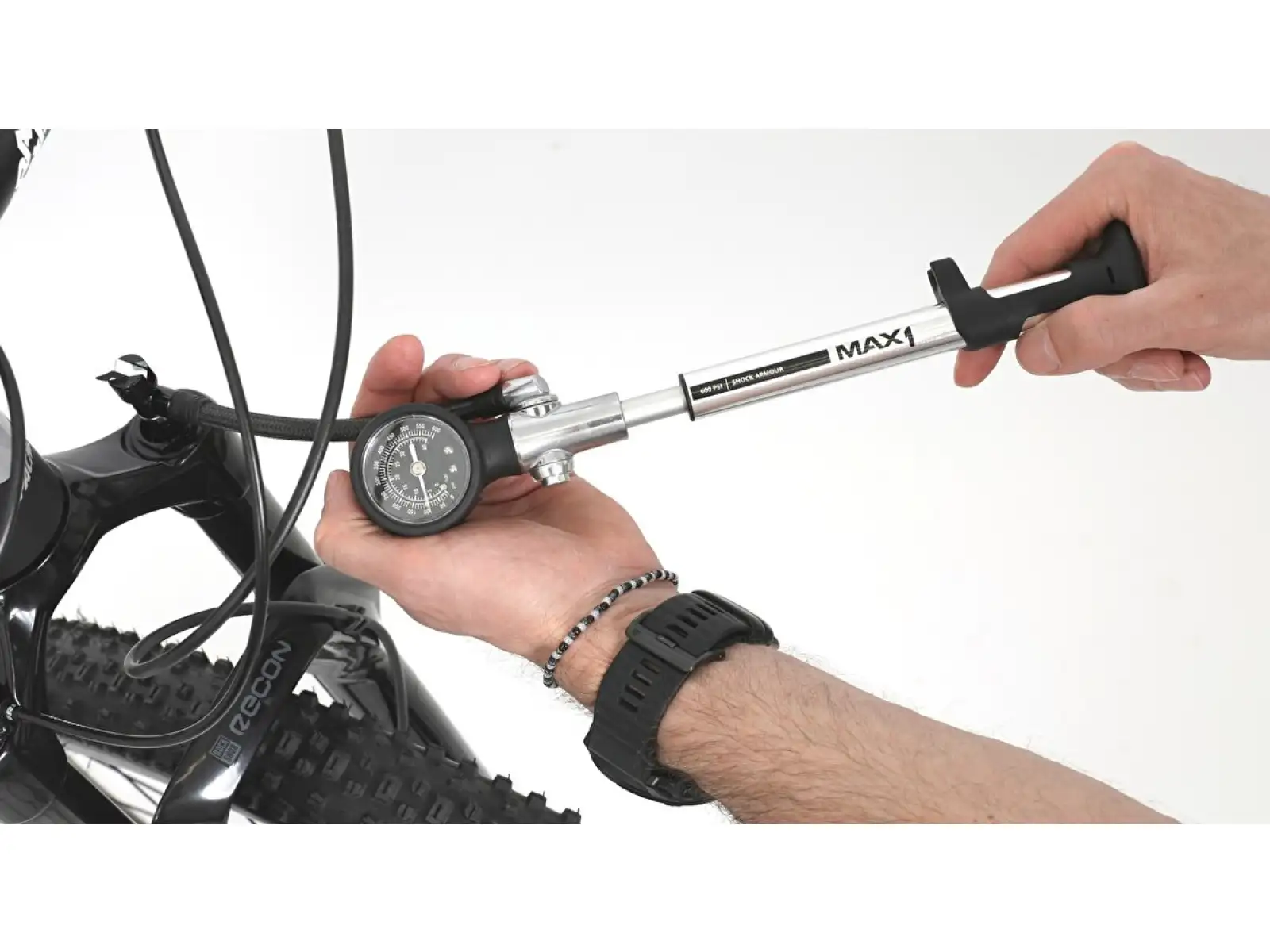 Max1 Shock Sport 600 psi Pumpe mit Manometer